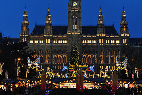 Így nyitnak a karácsonyi vásárok Ausztriában