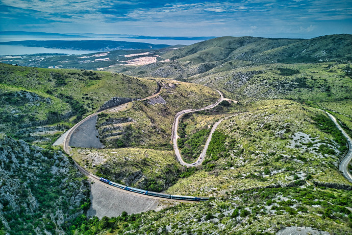 Idén nyáron is indulnak éjszakai vonatok a horvát tengerpartra Budapestről