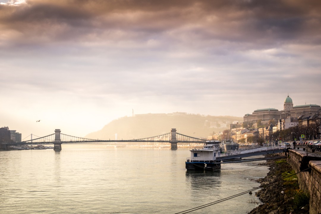 Továbbra is bizonytalan a dunai személyhajózás helyzete Budapesten