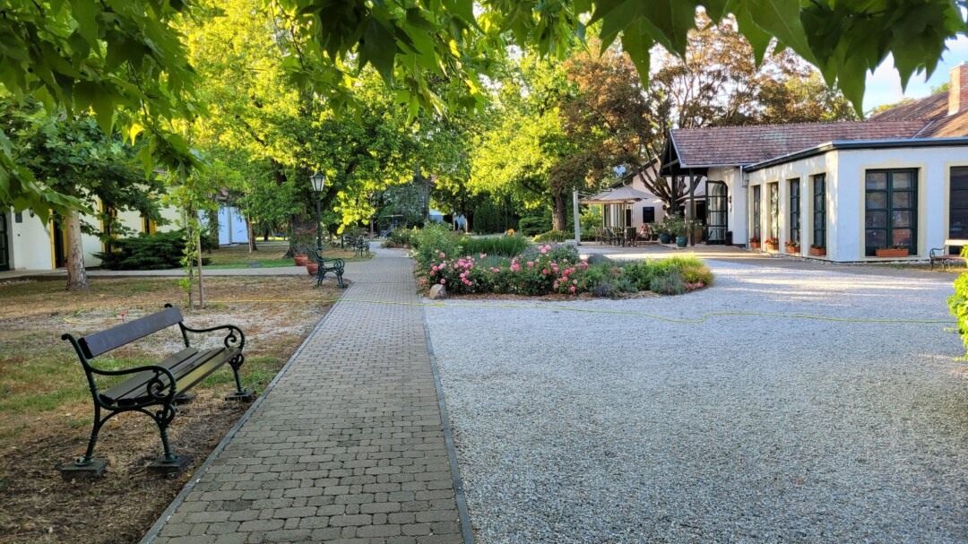 Teszteltük a nyári Hubertus Hof Landhotelt Balatonfenyvesen