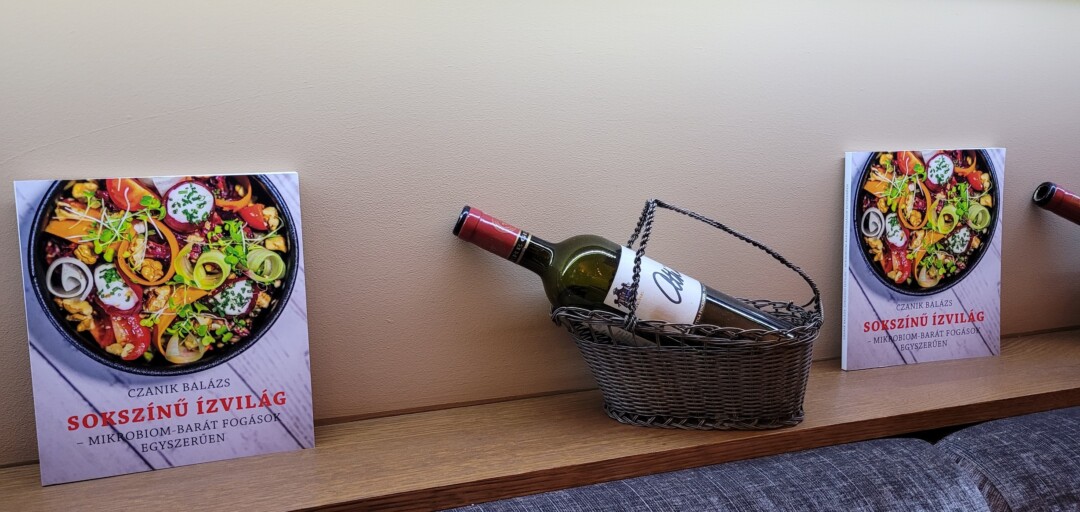Megjelent Czanik Balázs legújabb receptkönyve a „Sokszínű ízvilág”