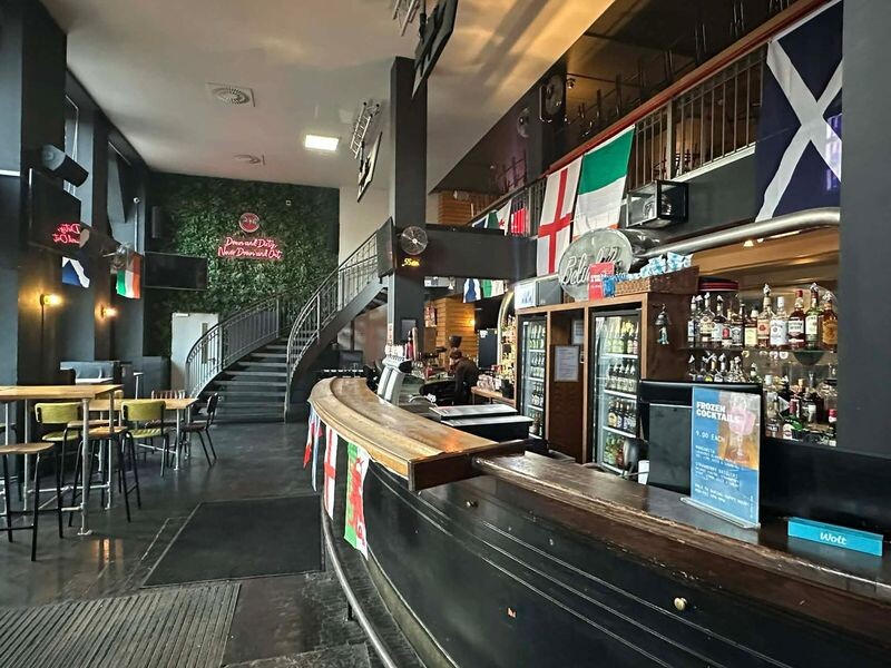 A hostelbárok köré épül az új utazási trend