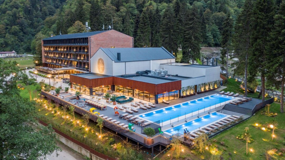 AZ ENSANA HOTELS MEGNYITOTTA ELSŐ SZÁLLODÁJÁT GEORGIÁBAN